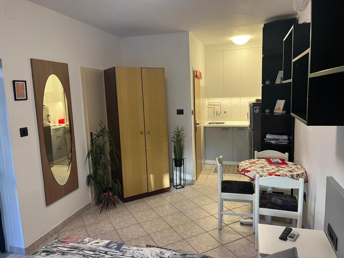 Lounge Appartment Luna Пореч Екстериор снимка
